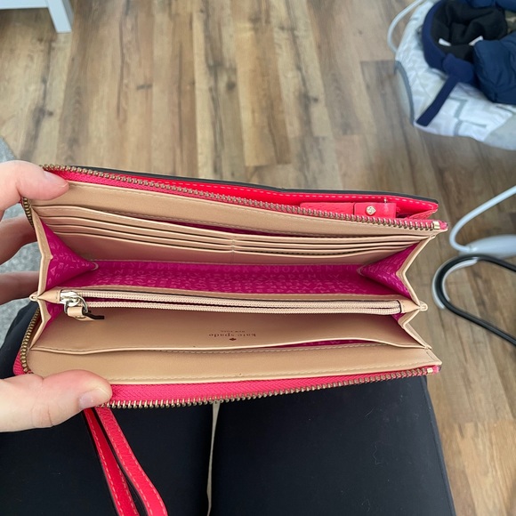 Kate Spade Wallet - Picture 5 of 5